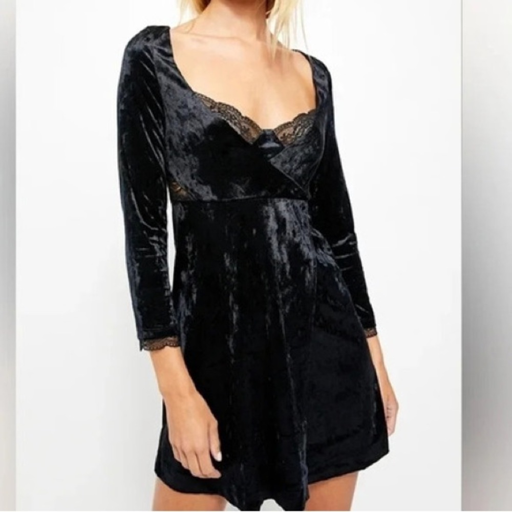 Kat Velvet Mini Black Dress NWT Size XS Goth Dark Romantic